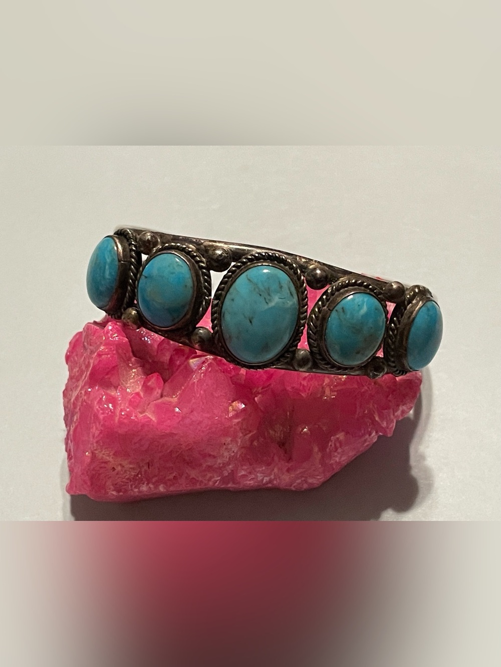 Vintage Running Bear Native Sterling Turquoise Bracelet #8230 💎